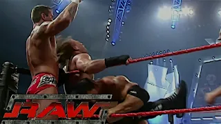 Evolution & Kane vs Goldberg, Shawn Michaels & Rob Van Dam RAW Dec 01,2003 (REUPLOADED)