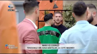 Manu, intrat de cateva minute in casa i-a instigat pe baieti la bataie! Codrut, prima lui tinta...!