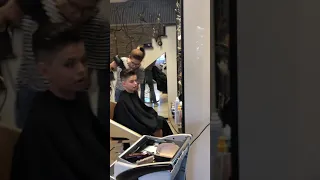 Стрижка как у Дэвида Бэкхэма в лучшем салоне столицы👦🏻💇🏻‍♂️👍🏻