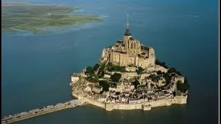 Остров-крепость Мон-Сен-Мишель Франция./Island fortress of Mont Saint-Michel, France.