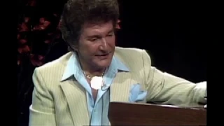 A wonderful Liberace interview * Part 1 (1982)