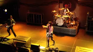 Halestorm - "Love Bites (So Do I)" Live in Baltimore 12/29/11