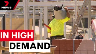 Australian tradies in high demand to build thousands of new homes | 7 News Australia