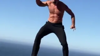 Steven Ogg dancing like Trevor from gta5