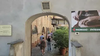 The Leather School in Florence...top shopping