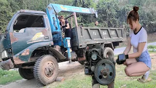 TIMELAPSE : genius girl who repairs and maintains tractor and crane engines
