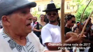 Capoeira na Praça da República SP - Mestre Suassuna