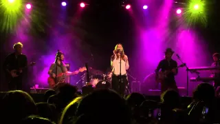 Leighton Meester Singing Lovefool at the Trocadero