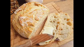 You mix the ingredients in the evening - in the morning you bake  homemade bread with a crispy crust