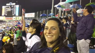 Tokyo Swallows score a run!