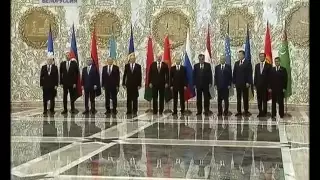 Янукович успокаивал лидеров стран СНГ в Минске