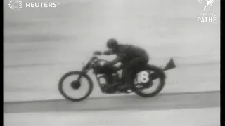 Motorcycle road race at Brooklands (1938)
