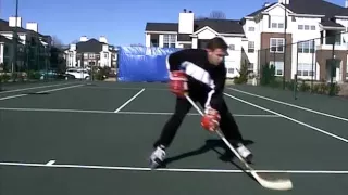 Smarthockey 6.14 Gliding with Puck - toe drag to forehand pull through legs