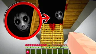 QUI SE CACHE DANS MON GRENIER A 3H00 DU MATIN SUR MINECRAFT ! Le Monstre de la Mort veut me tuer !