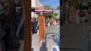 "ROBLOX GIRL" Plays "FASHION FAMOUS" IRL