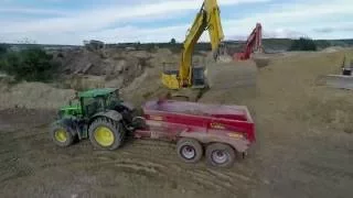 50 Ton Diggers Loading Herron Dump Trailers