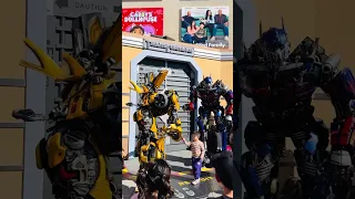 Bumblebee and Optimus Prime At Universal Studios