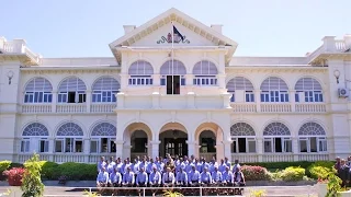 Fijian Under-18 Rugby Team presents 'I-tatau' to His Excellency the President.