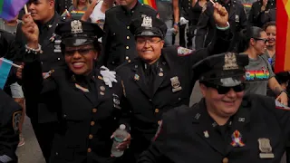 Радужное шествие в Нью-Йорке