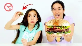 24H SÓ COMENDO COMIDA DE MÃE E FILHA ★ Um Dia Inteiro de Comida Miniatura VS Comida Normal