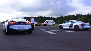 BMW i8 vs AUDI R8 Plus Drag Race 550Plus Club Acceleration Rennen