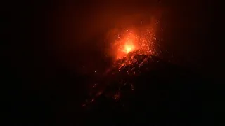 Guatemala | Entra en erupción el volcán de Fuego con importantes flujos de lava