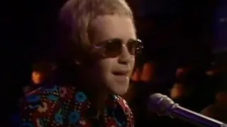 Elton John "Tiny Dancer" Live  BBC 1971