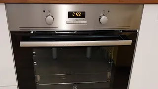 Электрический духовой шкаф Electrolux EZB53430AX