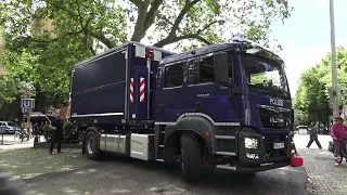 Einsatzfahrten Polizei NRW mit erstmalig nagelneuem GGKW zu Demo-Räumungen in Bonn - Zusammenschnitt