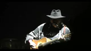 Neil Young-Heart of Gold (Live at the O2 Greenwich London 12/06/16)