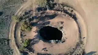 Diving Murra-El-Elevyn Cave Western Australia