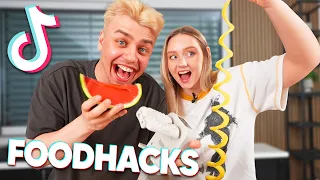 Wir testen noch DÜMMERE TikTok Foodhacks!