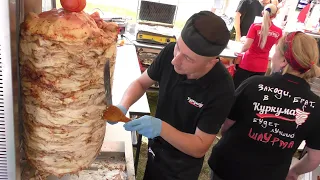 Burgers, Grilled Meat, Huge Khebab, Squid Skewers, Oysters and more. Street Food in Minsk, Belarus