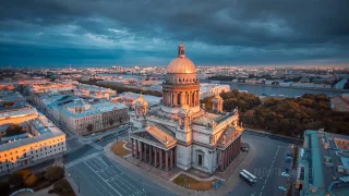 Санкт-Петербург - гордая белая птица.