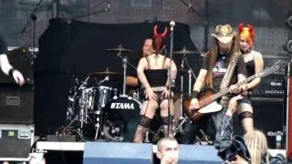 Corruption - Lucy Fair live (Sonisphere Festival 2011)