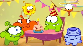 Historias de Om Nom | Super-Noms: ¡Feliz Cumpleaños! | Dibujos Animados Para Niños