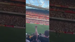 Another angle of Gabriel Jesus sending the Emirates Stadium into pure jubilation!😍