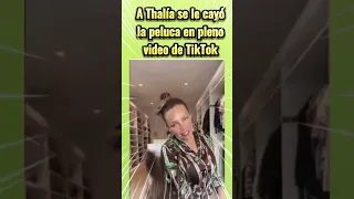 A Thalía se le cayó la peluca en pleno video de TikTok