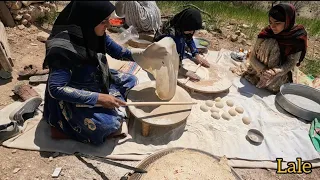 Cooking Tiri bread by rural women: rural life in Iran