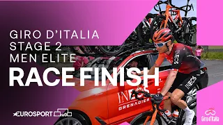 DIFFERENT CLASS 🤩 | Giro D'Italia Stage 2 Race Finish | Eurosport Cycling