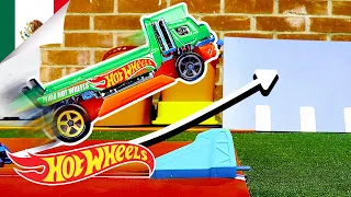 Trayectoria de Saltos | Labs Unlimited | Hot Wheels Español