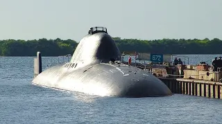 Russia's Top Secret (Shiny) Titanium Submarine