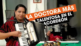 La doctora más talentosa en el acordeón (Podcast junto a Marilú Bravo "La Cholita Doctora") Ep. 3