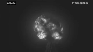 В сети появились отреставрированные документальные кадры первого ядерного взрыва