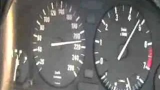 1986 BMW E32 735i accelerating to 240KMH (150MPH)