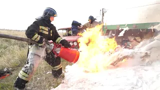 Пожарные отмечают профессиональный праздник