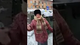 Три девицы под окном... Бабка жжот. Внимание НЕЦЕНЗУРНАЯ лексика!