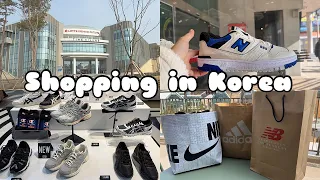 shopping in korea vlog 🇰🇷 outlet store Nike Adidas New Balance etc 🥳 streetwear haul