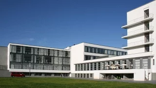 Bauhaus : A History Of Modern Architecture