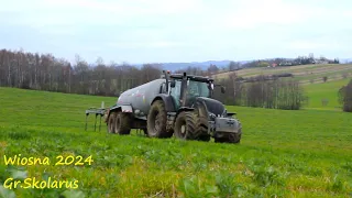 Wiosna 2024 w GR. Skolarus - Rozlewanie gnojowicy - Valtra S374 & Pichon Gama